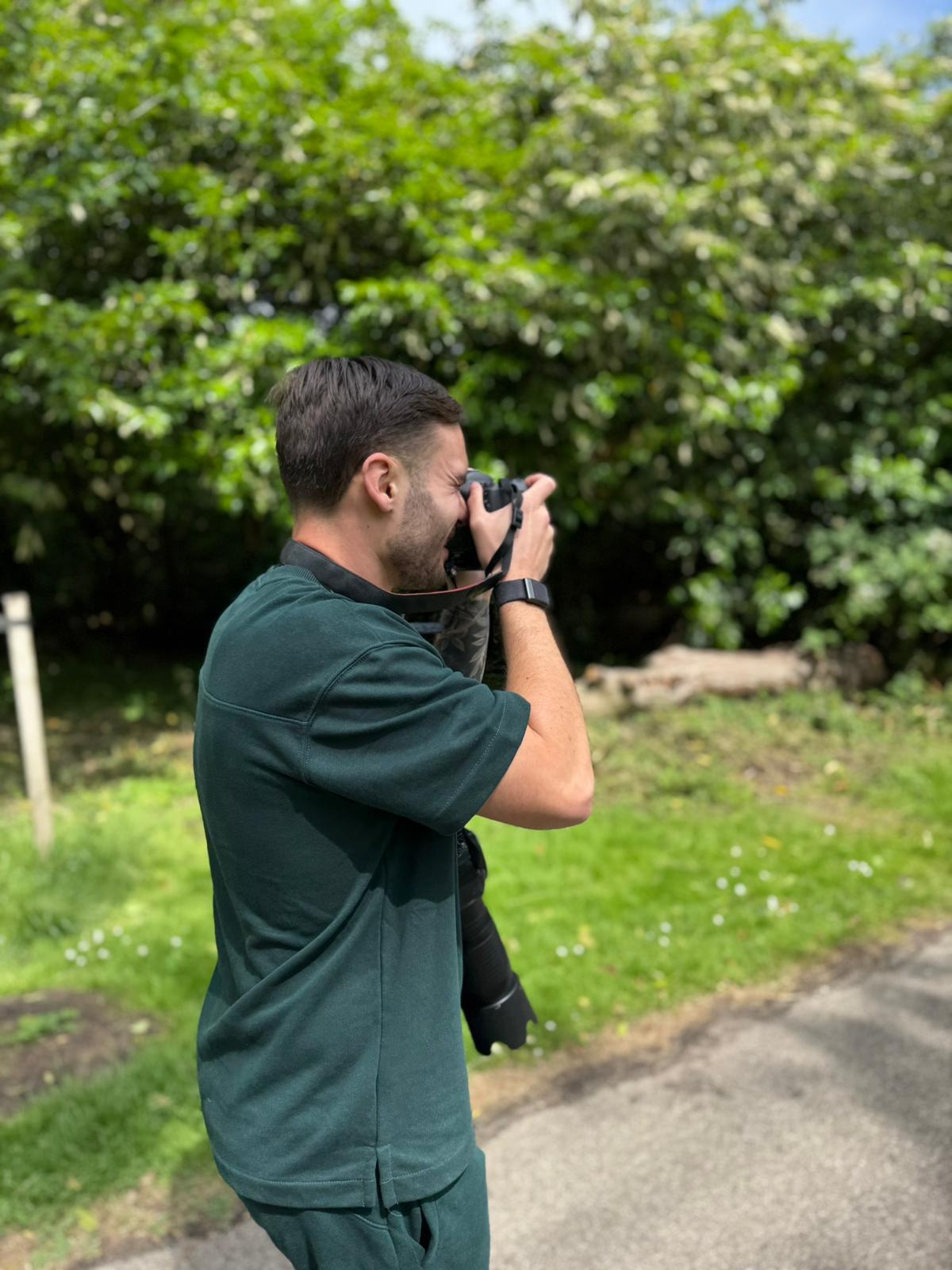 Michel Tournier in actie met camera